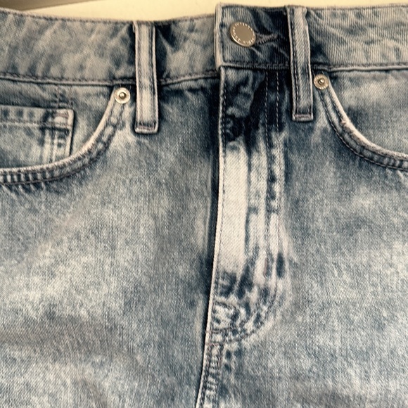 Size 26 Superdry mini denim skirt - Picture 5 of 5